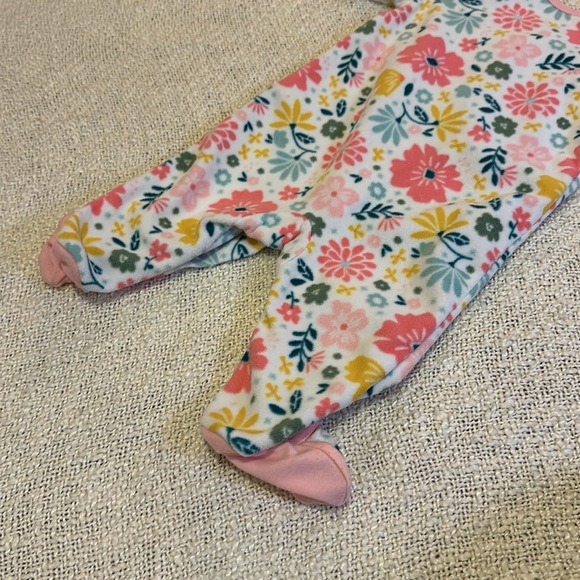 Carters Child of Mine  Girls Footed Fleece Sleeper size 0-3 months - Picture 9 of 10
